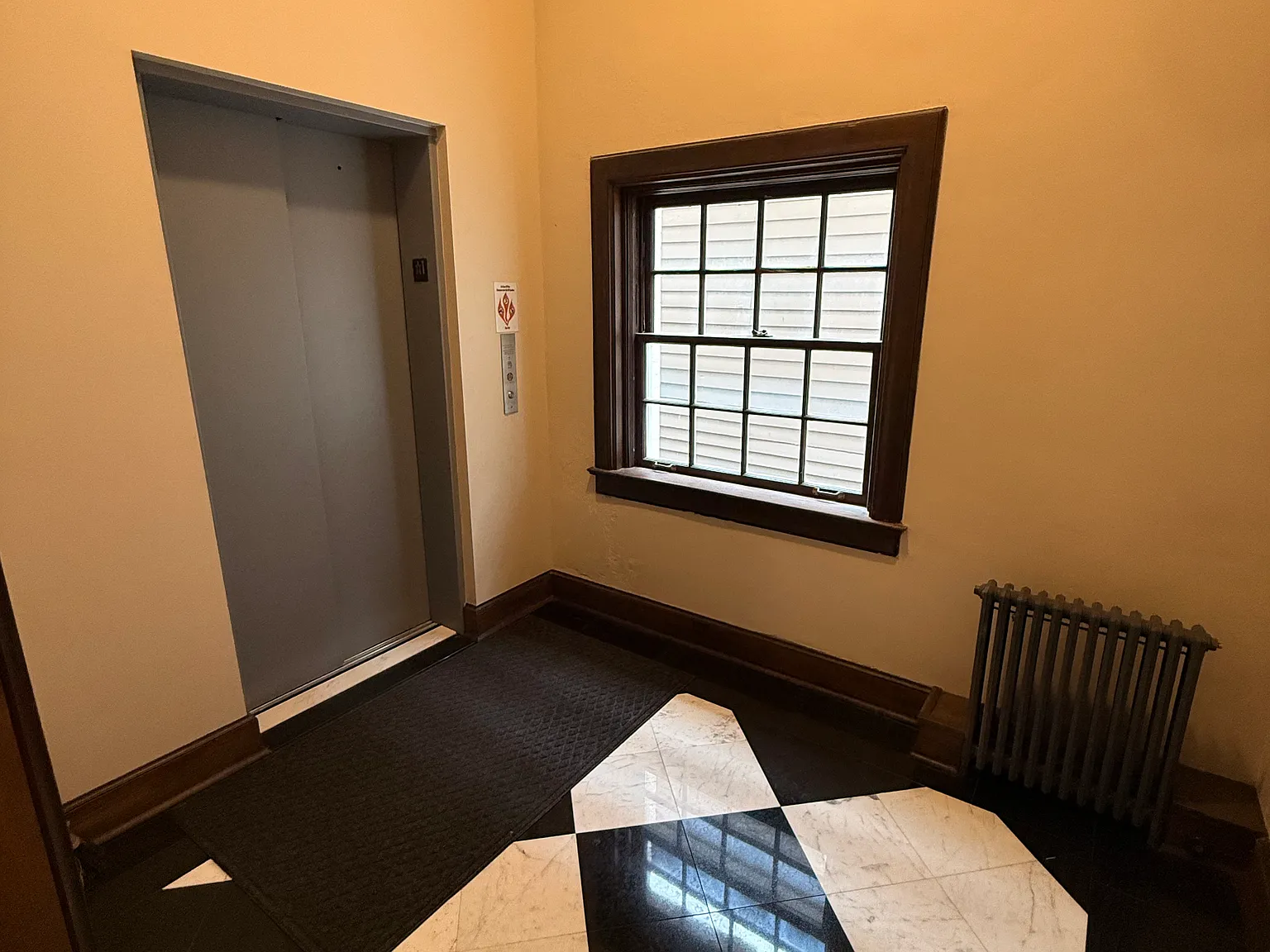City Club Apartments — Photo 2