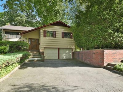 5 Radcliff Drive, Great Neck, NY, 11024