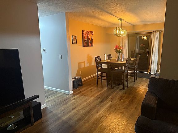 5th image of 3478 Spencer Ln