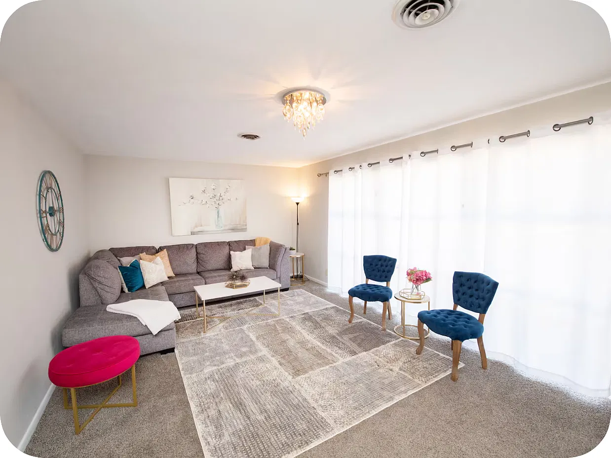 3 bed, 1200 sqft, $2,300 — Photo 3