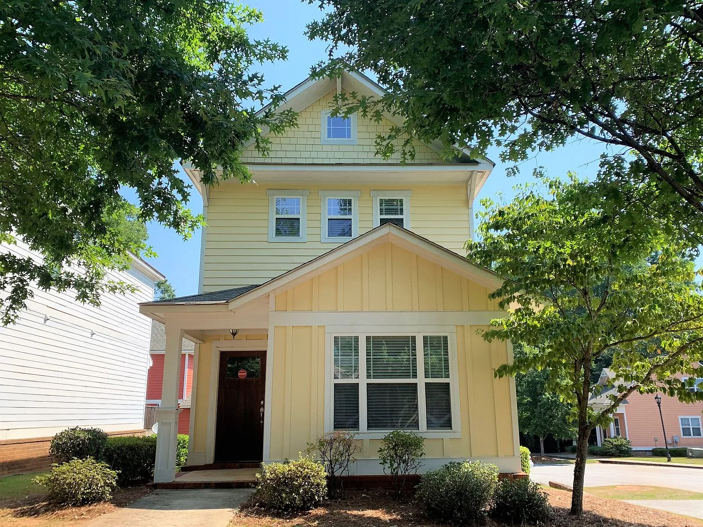 Pre-Leasing For August 6th 2027! — Photo 1