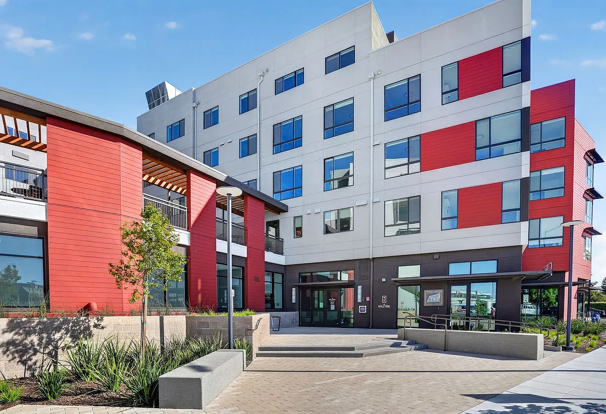 Building Photo - The Millton