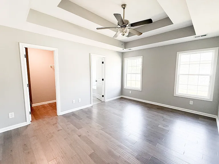 1616 Parkside Dr — Photo 10