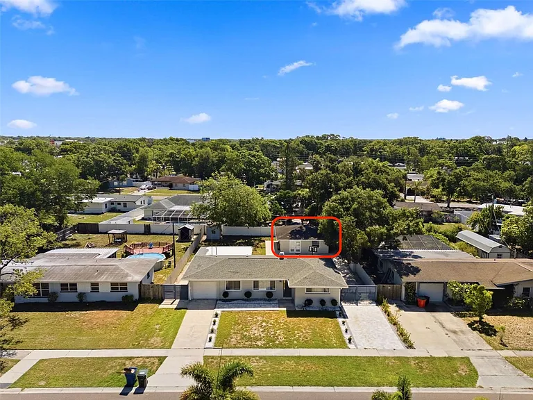 15549 Newport Rd — Photo 8