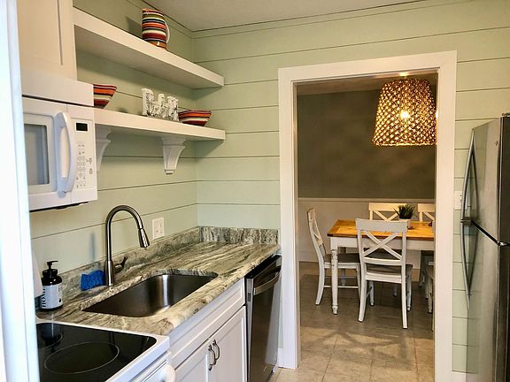 4th image of 2100 W Beach Dr APT D201