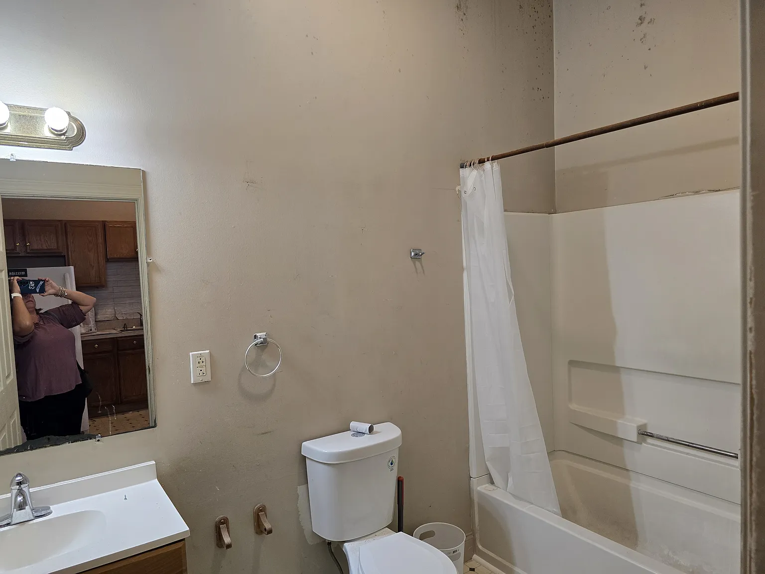 138 S 3rd St — Photo 2