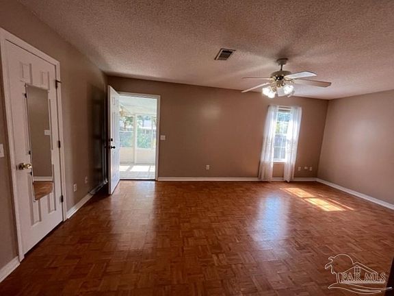 5th image of 1401 Greystone Dr
