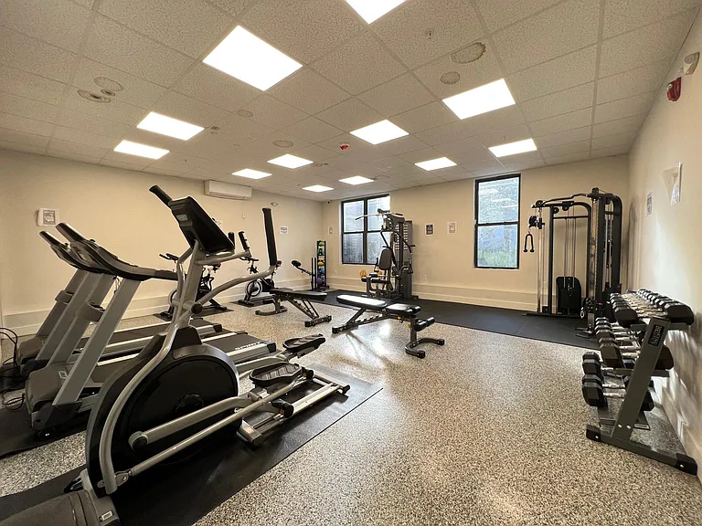 63 Irving St #303 — Photo 5