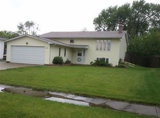 705 205th Pl, Dyer, IN 46311