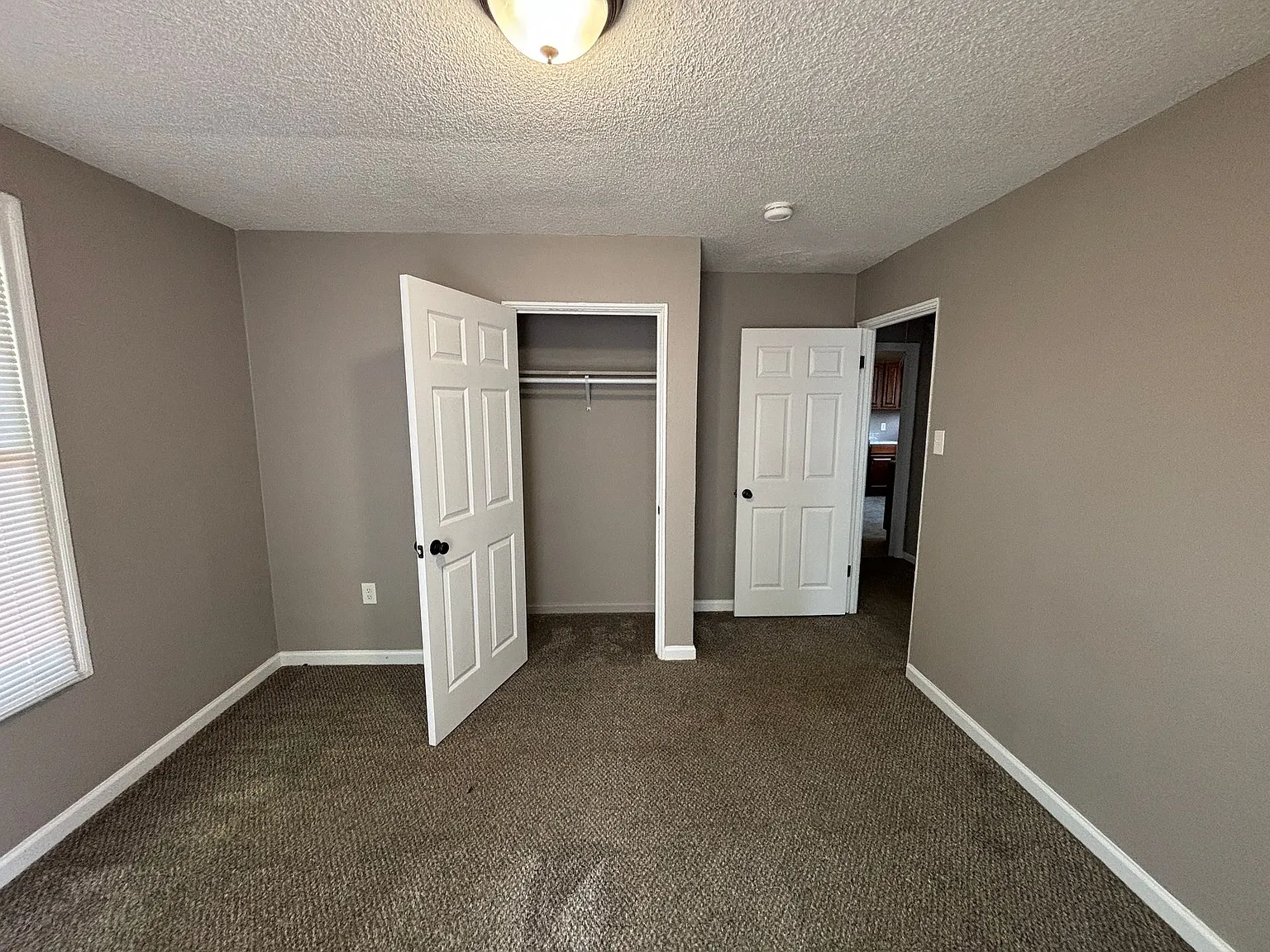 1710 Wolfe St B — Photo 4