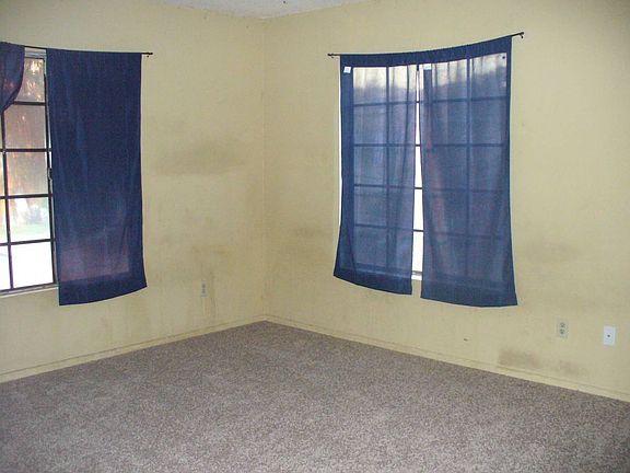3rd image of 1041 S Reservoir St