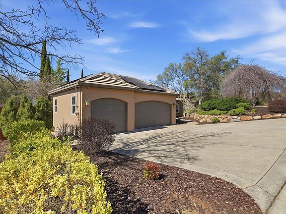 2nd image of 2017 Riesling Way