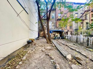 261 S 3rd St APT 1B, Brooklyn, NY 11211