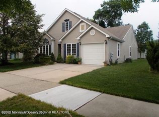 49 S Baker Dr, Jackson, NJ 08527