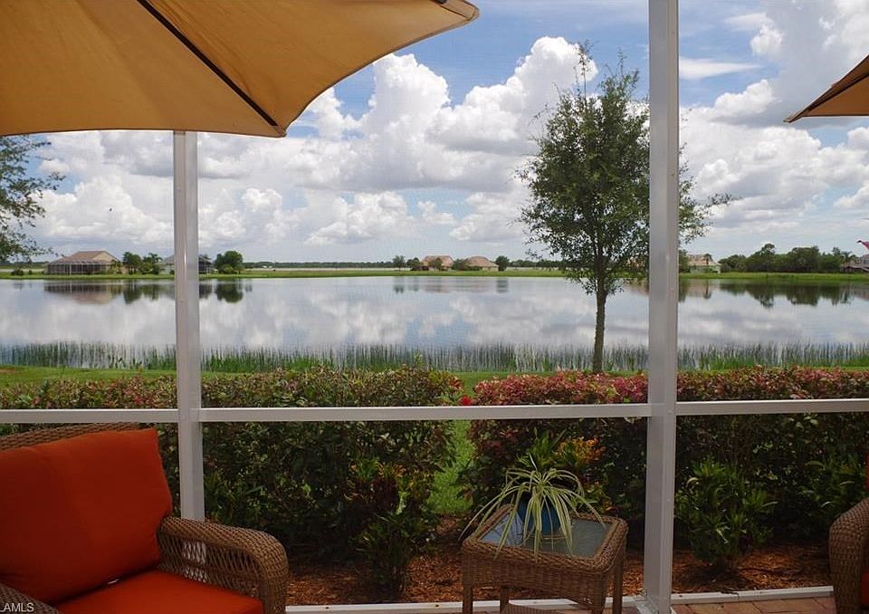 Fantastic Lakefront View!