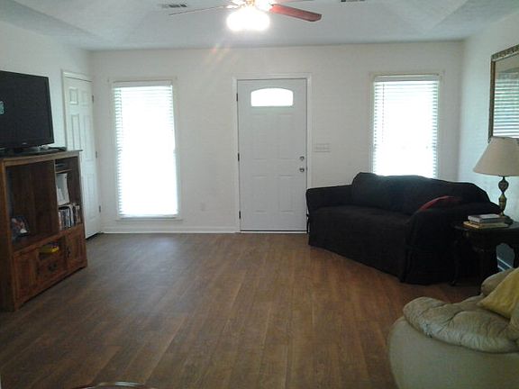 3rd image of 295 Lee Road 639
