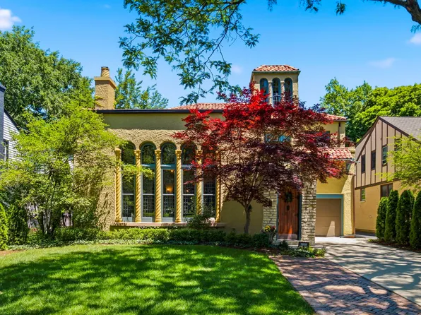 1010 Sheridan Rd, Wilmette, IL 60091