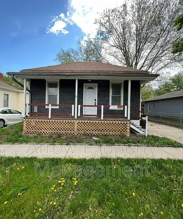 1936 S 10th St #1