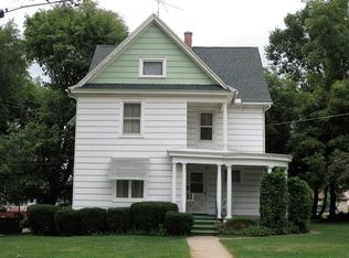 412 W Locust St, Polo, IL 61064