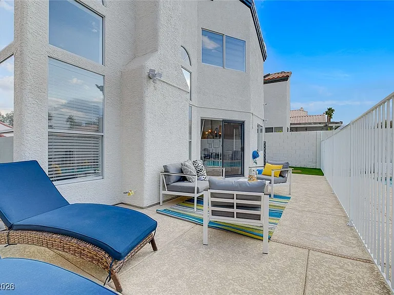 8208 Ogee Dr — Photo 46