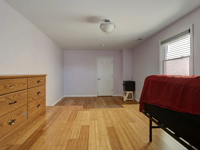 361 N Richmond Ave — Photo 22