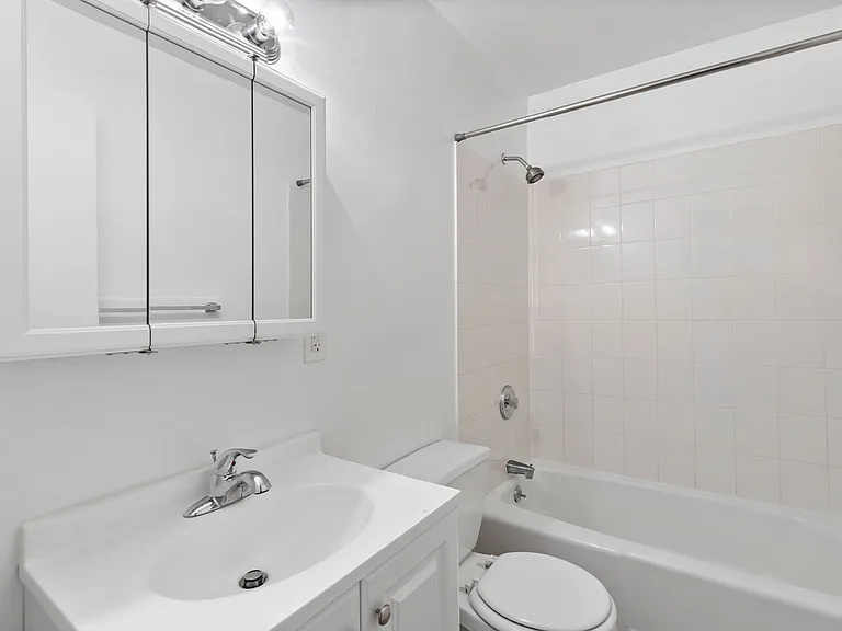 39 1st St #45 — Photo 7