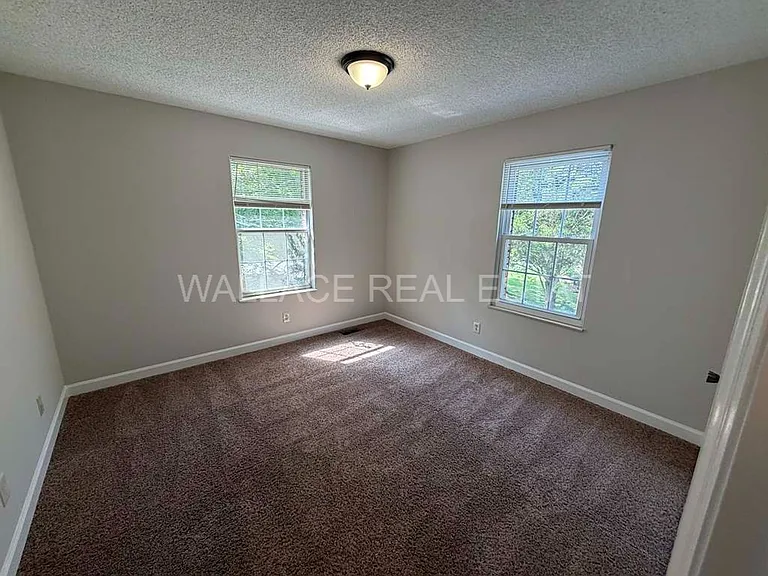 11141 Pleasant Forest Dr — Photo 16