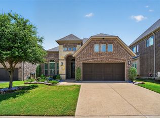 9005 Washington Ln, Lantana, TX 76226