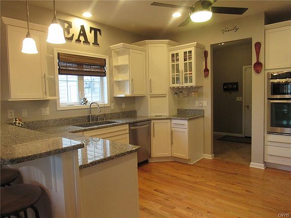 5th image of 8345 Nates Ln