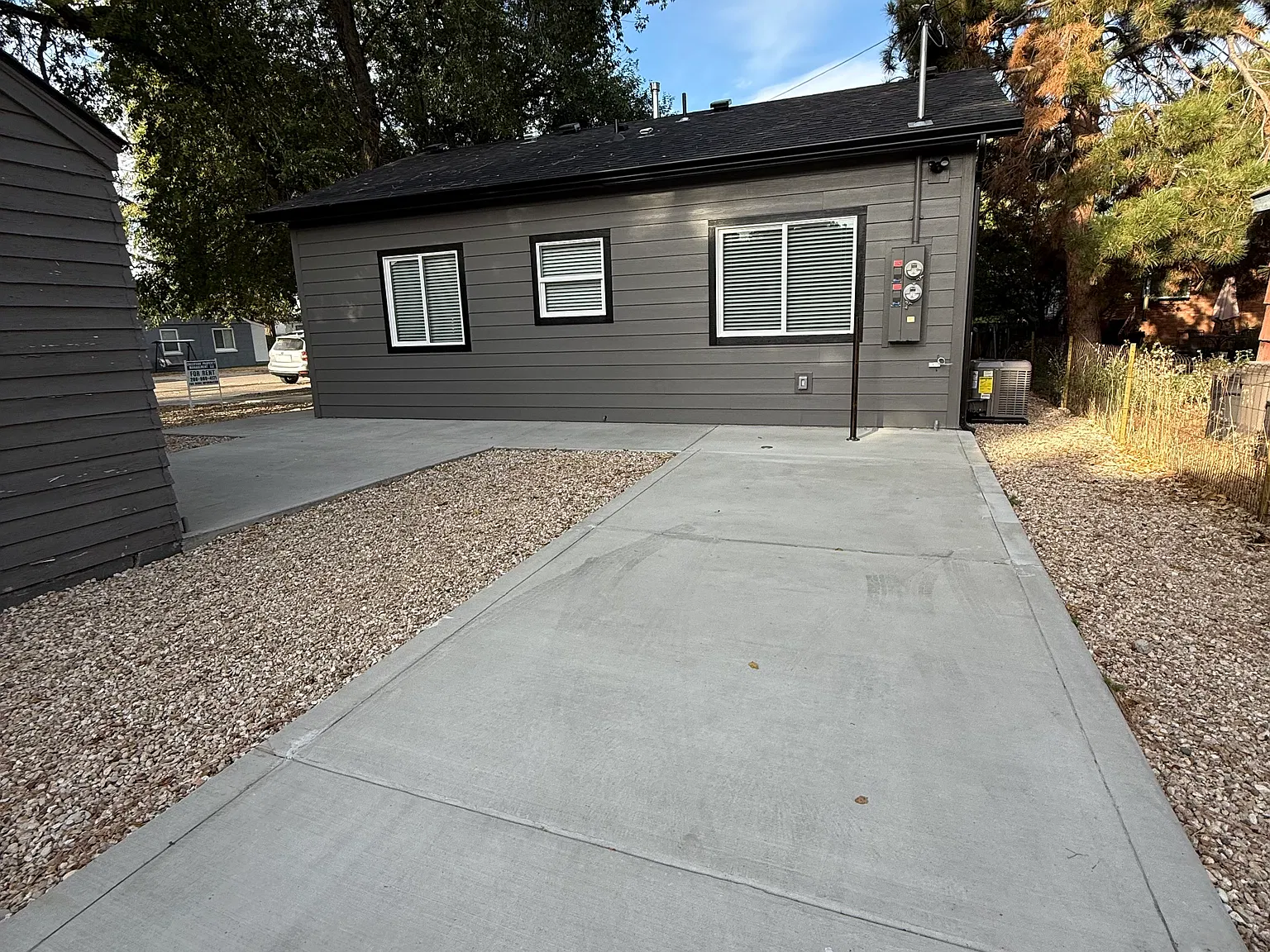 2 bed, $2,400 — Photo 3