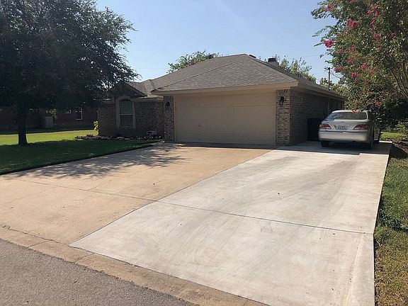 2nd image of 3408 Imperial Dr