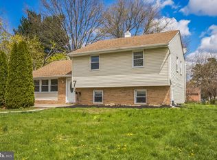 7 Andrea Rd, Newark, DE 19702
