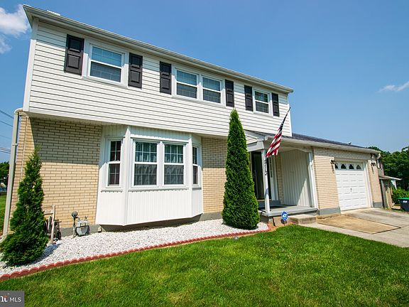 2nd image of 713 Parkside Blvd