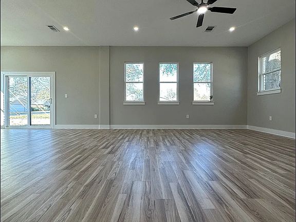 Open floor concept
living room, dinning room