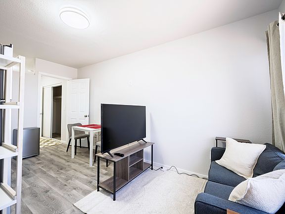 343 Tungsten Street Studio - For Sale-7_03042026
