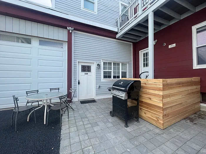 28 Otis St #28R — Photo 16