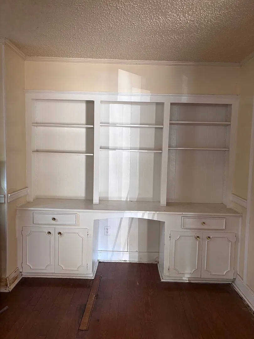 1203 Greenbriar St. - Jackson Ms. 39211 — Photo 3