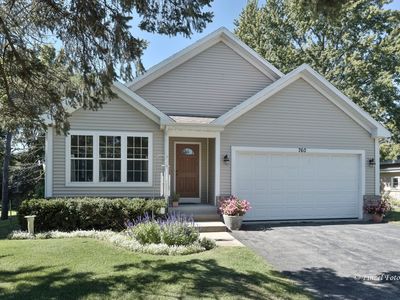 760 Elm St, Hampshire, IL, 60140