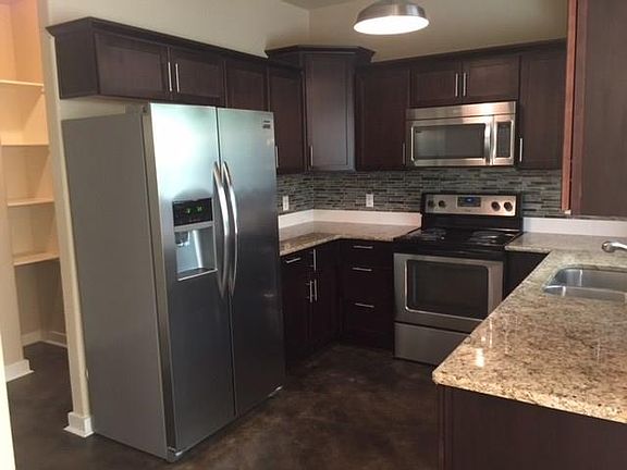 2nd image of 613 Pecan Ave #A