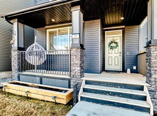 37 N Legacy Glen Point SE, Calgary, AB T2X 4T2