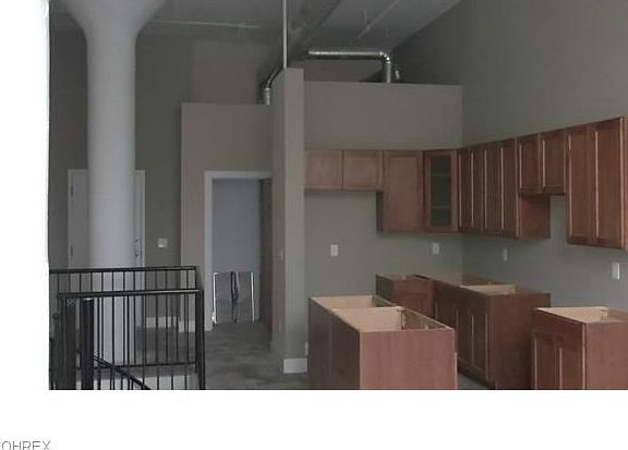 5th image of 8205 Franklin Blvd APT 11