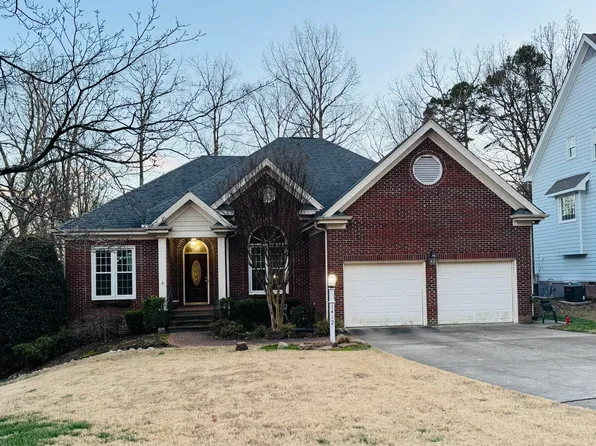 1412 Moosecreek Dr, Raleigh, NC 27614