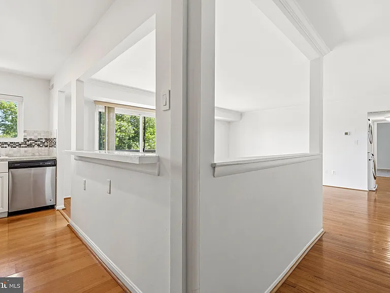 3240 S 28th St #403 — Photo 16