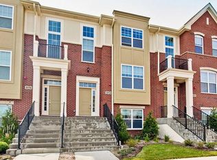 1154 Windward Ln, Vernon Hills, IL 60061