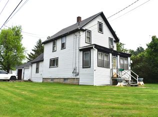 28 Libby St, Lincoln, ME 04457