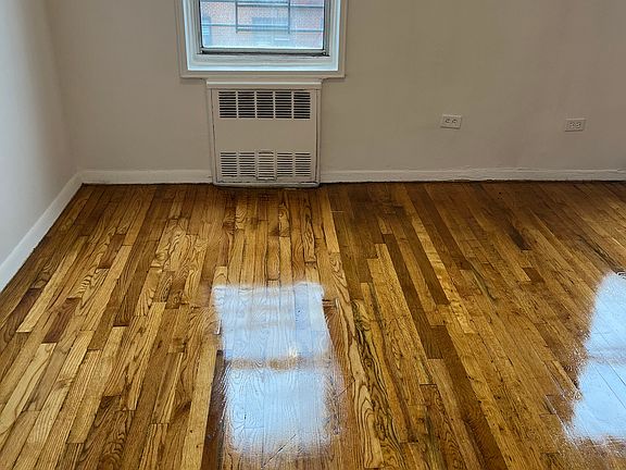 5th image of 14209 Barclay Ave #7M