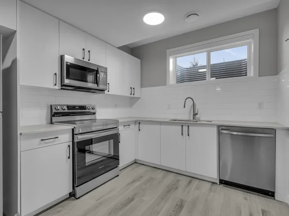 11539 125th St NW Basement Basement, Edmonton, AB T5M 0N3