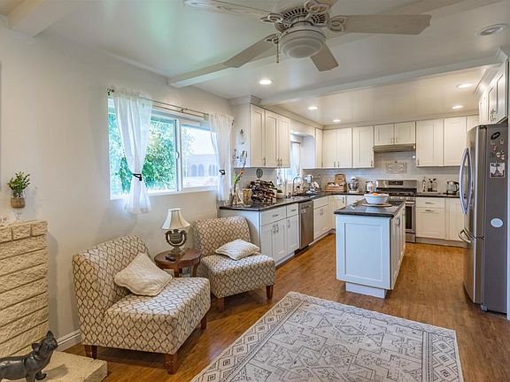 4th image of 5431 Heil Ave