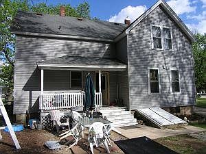2nd image of 621 S Clinton St