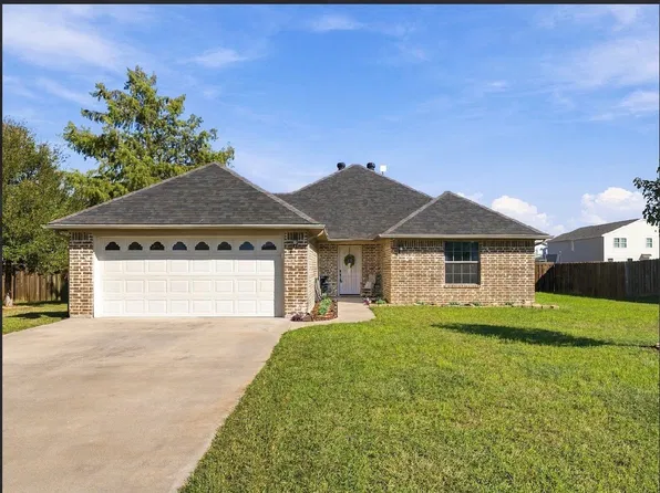 215 Ashley St, Alvord, TX 76225